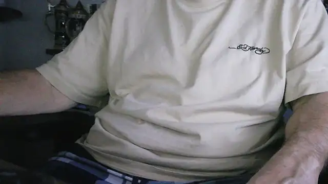 Snapshot of Leo_Sanders chatting on February 10, 4:16 am Leo Sanders online show from February 10, 4:16 am