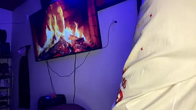 Snapshot of _Billowy_ chatting on November 22, 12:20 am Billowy online show from November 22, 12:20 am