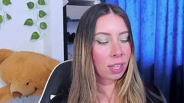 JanneKim online show from December 3, 7:56 pm