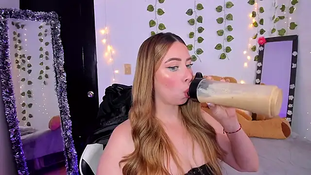 JanneKim online show from April 1, 2:58 pm