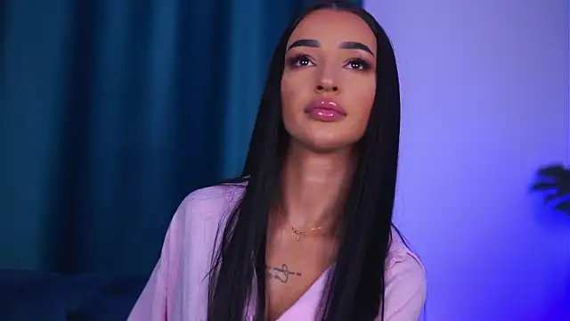 DeniseDevilles online show from May 20, 8:04 pm