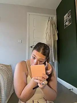 Krystal Tx online show from March 17, 11:21 am