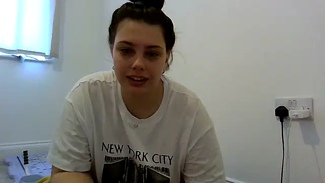 Krystal Tx online show from April 4, 7:28 am