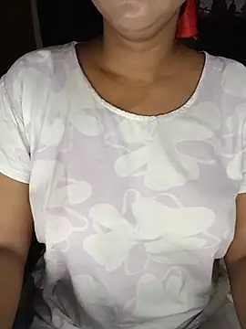 Snapshot of EeshaBhabi chatting on July 20, 2:19 pm EeshaBhabi online show from July 20, 2:19 pm