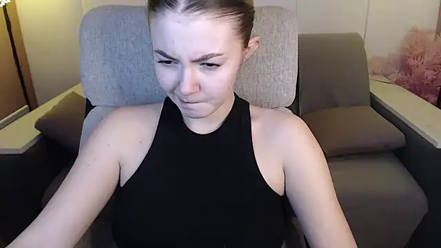 Snapshot of Ritaneer chatting on March 12, 12:04 pm Ritaneer online show from March 12, 12:04 pm