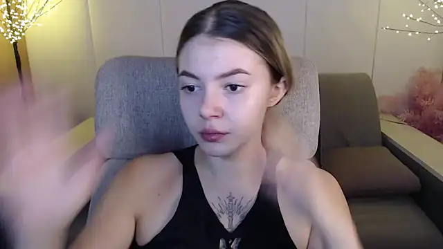 Snapshot of Ritaneer chatting on March 18, 9:09 am Ritaneer online show from March 18, 9:09 am