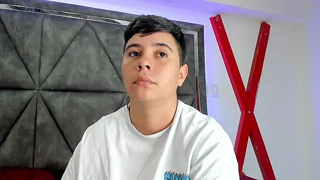 AbbySmiitth  online show from March 11, 5:30 pm