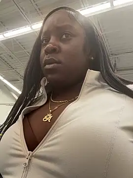 Snapshot of Insultedbalceni chatting on March 11, 11:26 pm Insultedbalceni online show from March 11, 11:26 pm