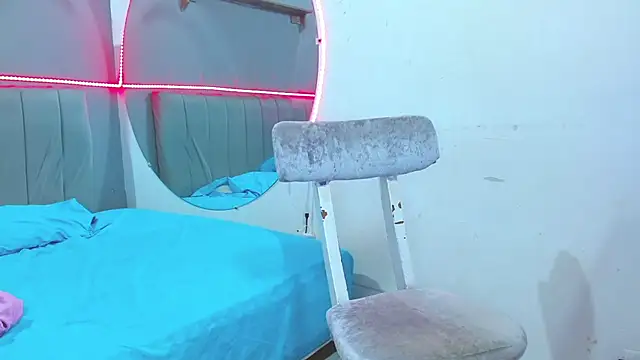 Snapshot of minimi_naty chatting on December 5, 8:00 pm minimi naty online show from December 5, 8:00 pm