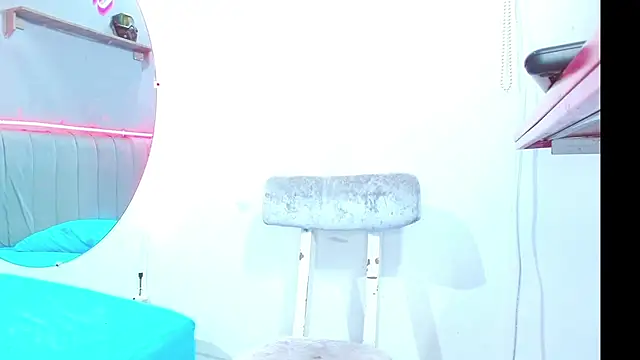 Snapshot of minimi_naty chatting on December 15, 10:26 pm minimi naty online show from December 15, 10:26 pm