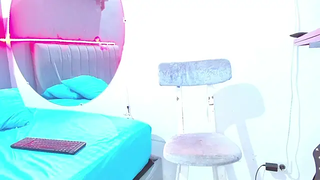 Snapshot of minimi_naty chatting on January 23, 10:44 pm minimi naty online show from January 23, 10:44 pm