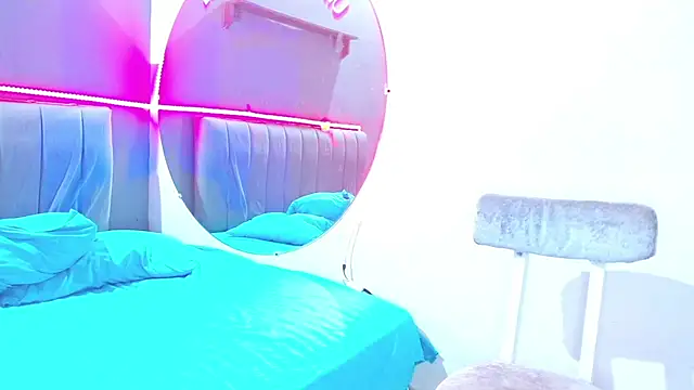 Snapshot of minimi_naty chatting on February 10, 10:30 pm minimi naty online show from February 10, 10:30 pm