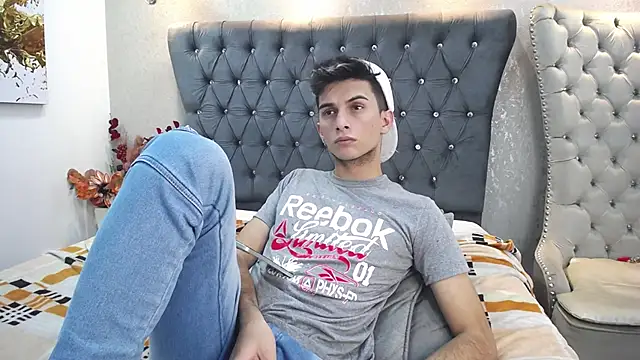 MrWilliseo online show from January 2, 11:06 pm