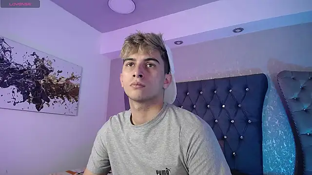 MrWilliseo online show from September 14, 7:35 pm