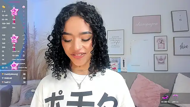 Crystal Dluna online show from March 17, 4:54 pm