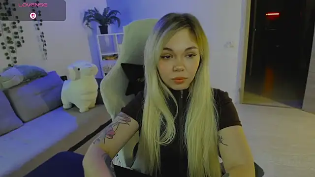 whoa-hoa-hoa-hoa-hoa online show from December 16, 2:22 pm