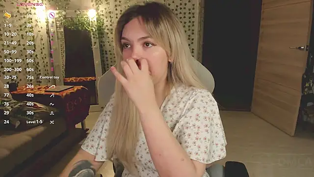 whoa-hoa-hoa-hoa-hoa online show from March 12, 7:53 pm