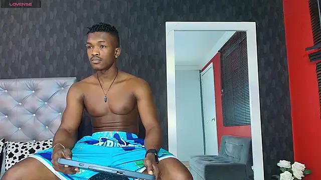 Snapshot of KENDER21_ chatting on October 9, 8:07 pm KENDER21 online show from October 9, 8:07 pm