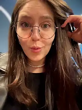 meow girl online show from February 22, 11:09 am