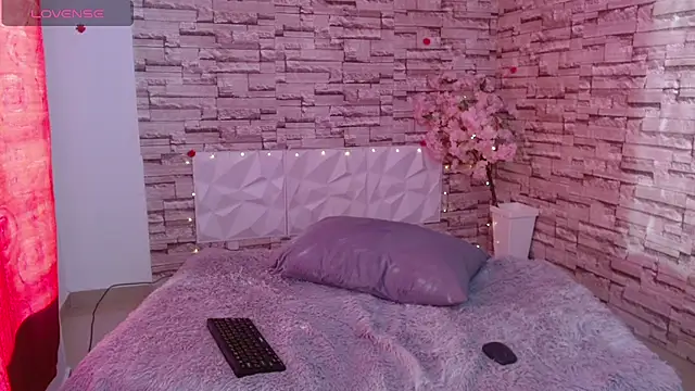 Vanse lust online show from February 6, 10:10 pm