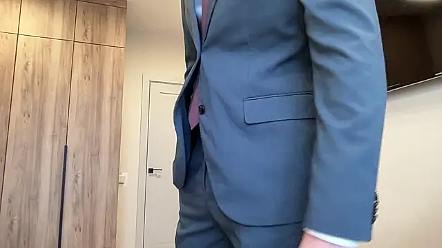 cute mark online show from March 4, 5:57 am