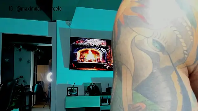 Maximo Marcelo online show from December 12, 11:14 pm