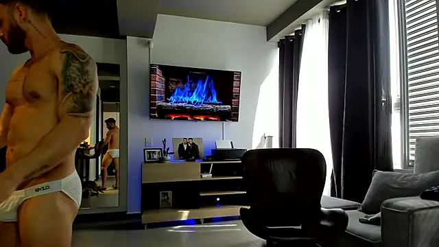 Maximo Marcelo online show from January 31, 3:11 pm