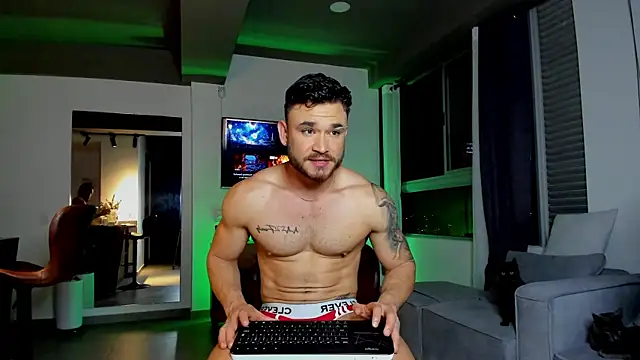 Maximo Marcelo online show from February 5, 2:08 am