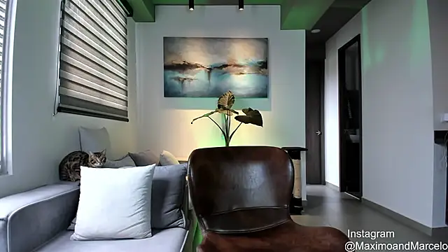 Maximo Marcelo online show from March 7, 3:07 pm