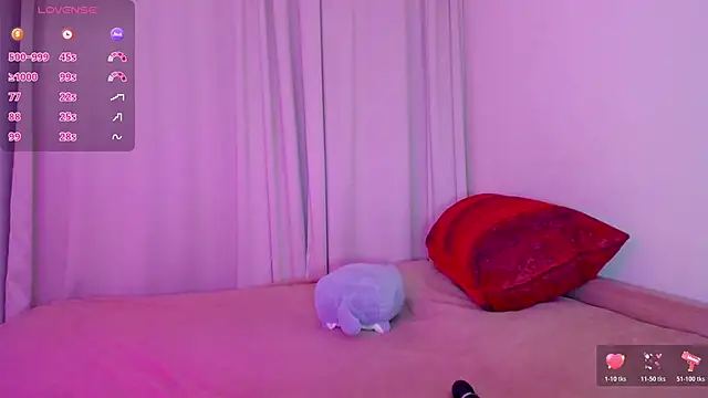 Snapshot of moonlight8_ chatting on December 16, 8:03 pm moonlight8 online show from December 16, 8:03 pm