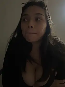 Snapshot of adry_moon666 chatting on December 12, 8:14 am adry moon666 online show from December 12, 8:14 am