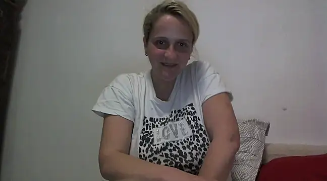 Snapshot of lovingami chatting on March 3, 9:26 pm lovingami online show from March 3, 9:26 pm