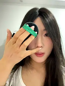 Snapshot of xyebobs chatting on November 17, 4:46 pm xyebobs online show from November 17, 4:46 pm