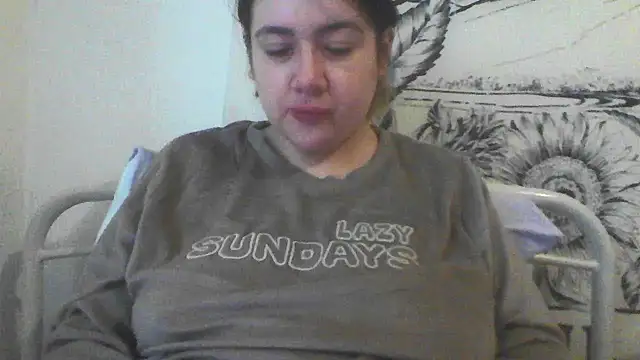 Snapshot of CamilaCherryX chatting on November 3, 1:56 pm CamilaCherryX online show from November 3, 1:56 pm