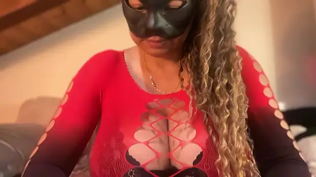 SCARLET-SANTANA online show from January 9, 10:22 pm