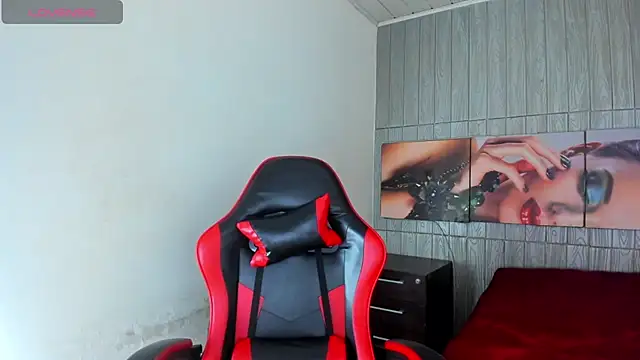 zoe connor19 online show from April 13, 8:47 pm