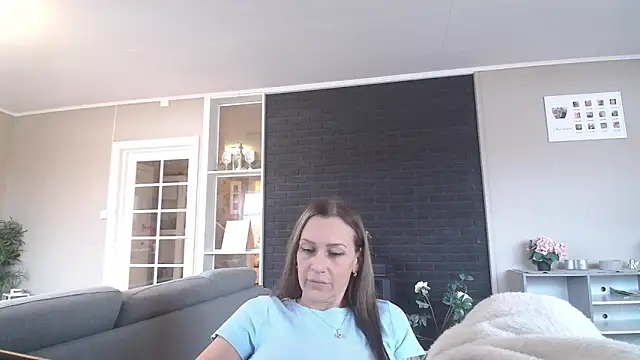 Snapshot of Xena_UK chatting on December 13, 10:19 am Xena UK online show from December 13, 10:19 am