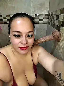 Snapshot of emily_sweet13 chatting on November 1, 3:03 pm emily sweet13 online show from November 1, 3:03 pm