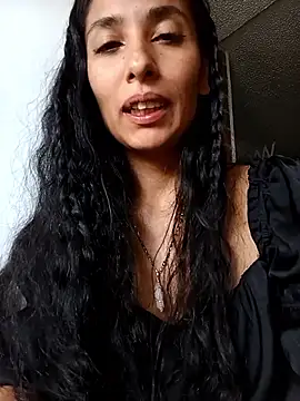 chloewildd  online show from January 17, 2:11 pm