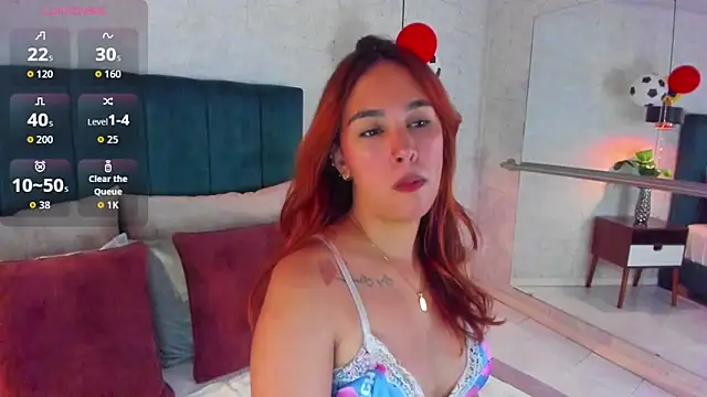 Snapshot of AdeleAndersonn chatting on July 7, 4:00 pm AdeleAndersonn online show from July 7, 4:00 pm