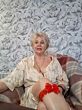 Snapshot of PALETT chatting on February 22, 8:40 am PALETT online show from February 22, 8:40 am