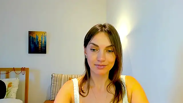 LovelyeeMia online show from December 23, 10:21 am