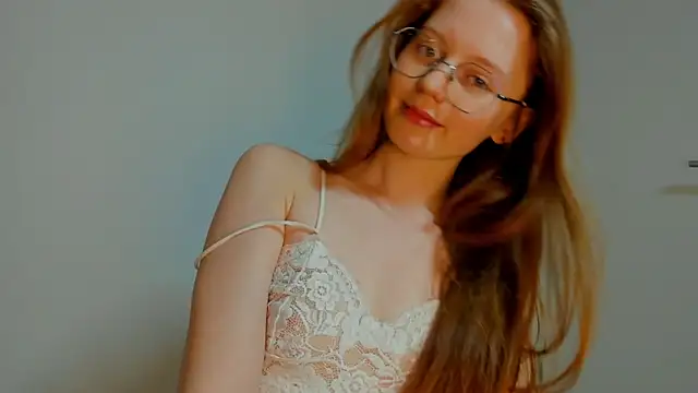 Snapshot of Fire_Luna chatting on February 5, 2:48 pm Fire Luna online show from February 5, 2:48 pm