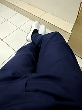 gatmoreno1 online show from October 1, 5:08 pm