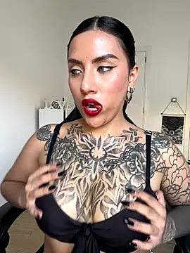 Snapshot of AlaskaLover chatting on October 4, 8:56 am AlaskaLover online show from October 4, 8:56 am