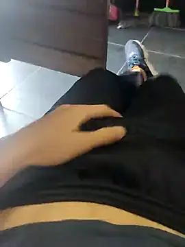 Juliano69xv online show from December 4, 7:00 pm