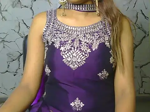 Snapshot of your_kritika chatting on April 27, 5:55 pm your kritika online show from April 27, 5:55 pm