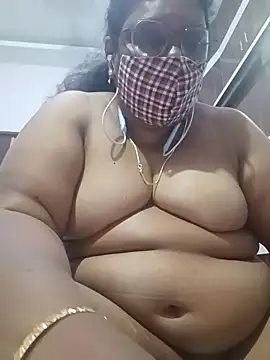 Snapshot of Pushpavathi_78 chatting on February 27, 5:47 pm Pushpavathi 78 online show from February 27, 5:47 pm