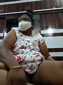 Snapshot of Pushpavathi_78 chatting on March 20, 10:51 pm Pushpavathi 78 online show from March 20, 10:51 pm