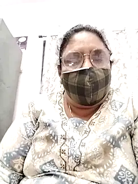 Snapshot of Pushpavathi_78 chatting on September 11, 4:18 pm Pushpavathi 78 online show from September 11, 4:18 pm